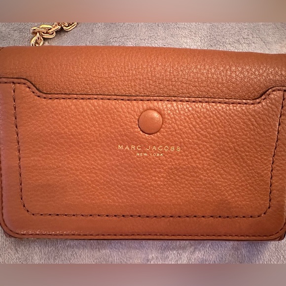MARC JACOBS EMPIRE CITY LEATHER WALLET CROSSBODY GOLD CHAIN LINK PURSE - Picture 2 of 5